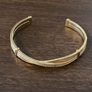 Vintage Avon Gold Twisted Bracelet
